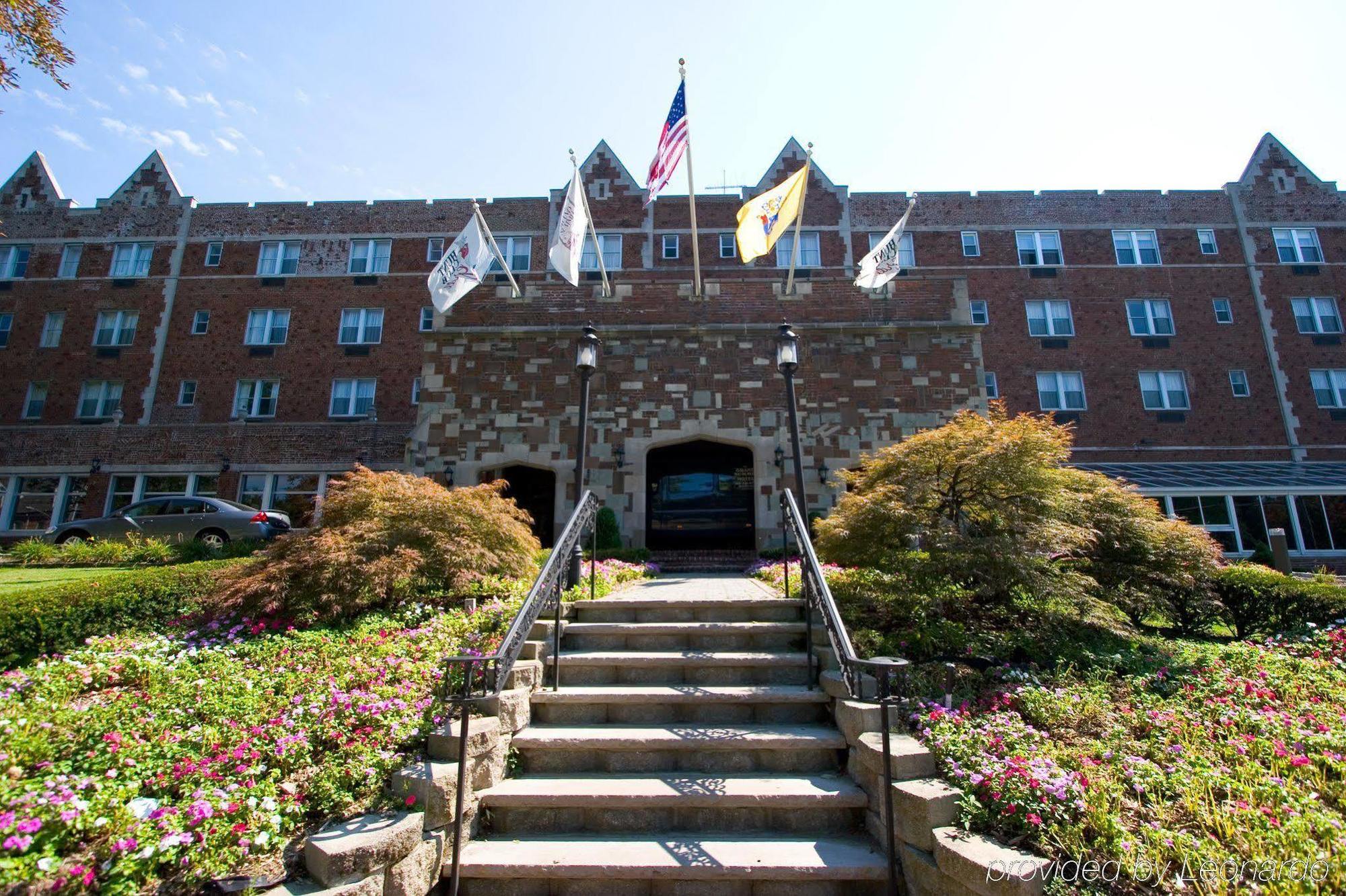 The Albion Summit Exterior foto